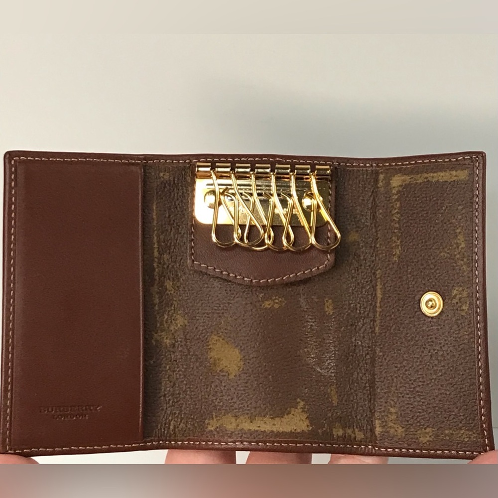 Burberry Nova Check 6-Key Holder Case 😍🔥 - Picture 6 of 17